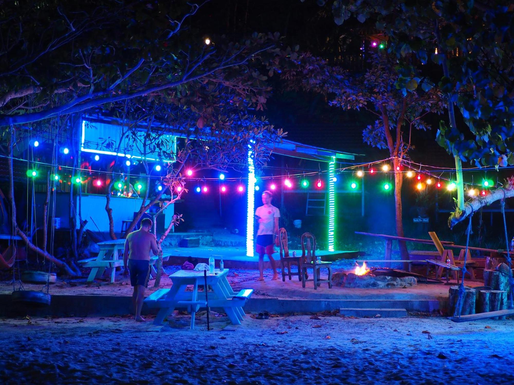 Coconutbeach Bungalows Derm Tkov Village Exteriör bild