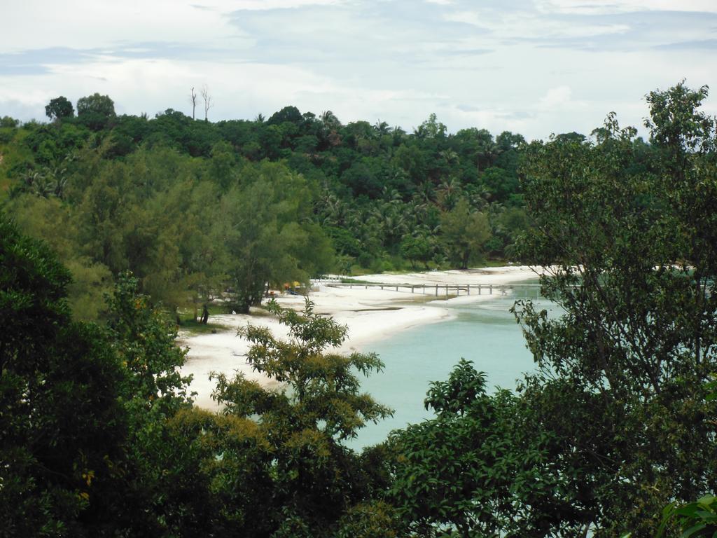 Coconutbeach Bungalows Derm Tkov Village Exteriör bild
