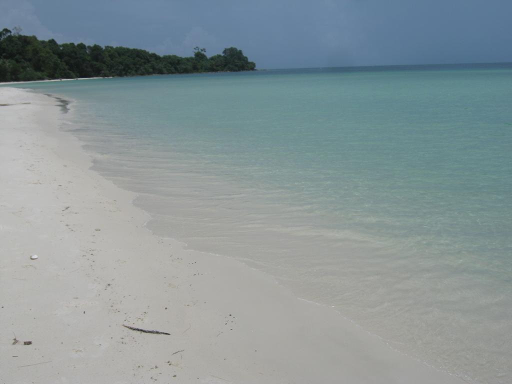 Coconutbeach Bungalows Derm Tkov Village Exteriör bild